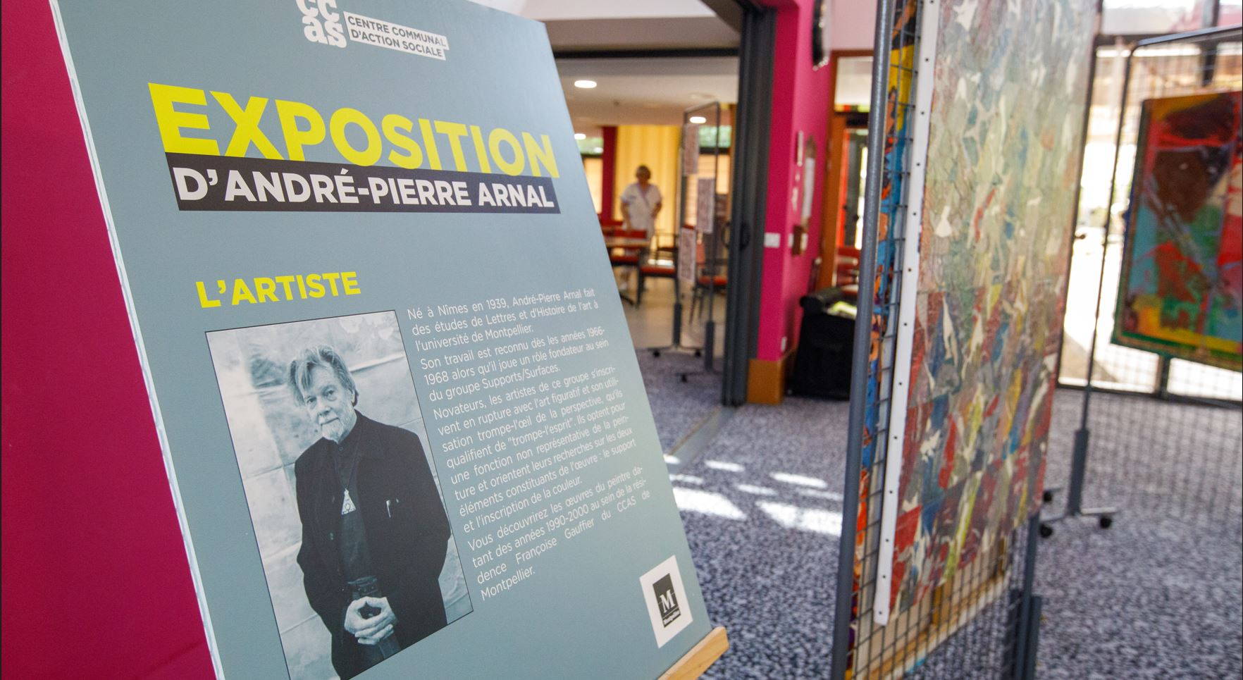 Panneau d'affichage de l'exposition André Pierre Arnal