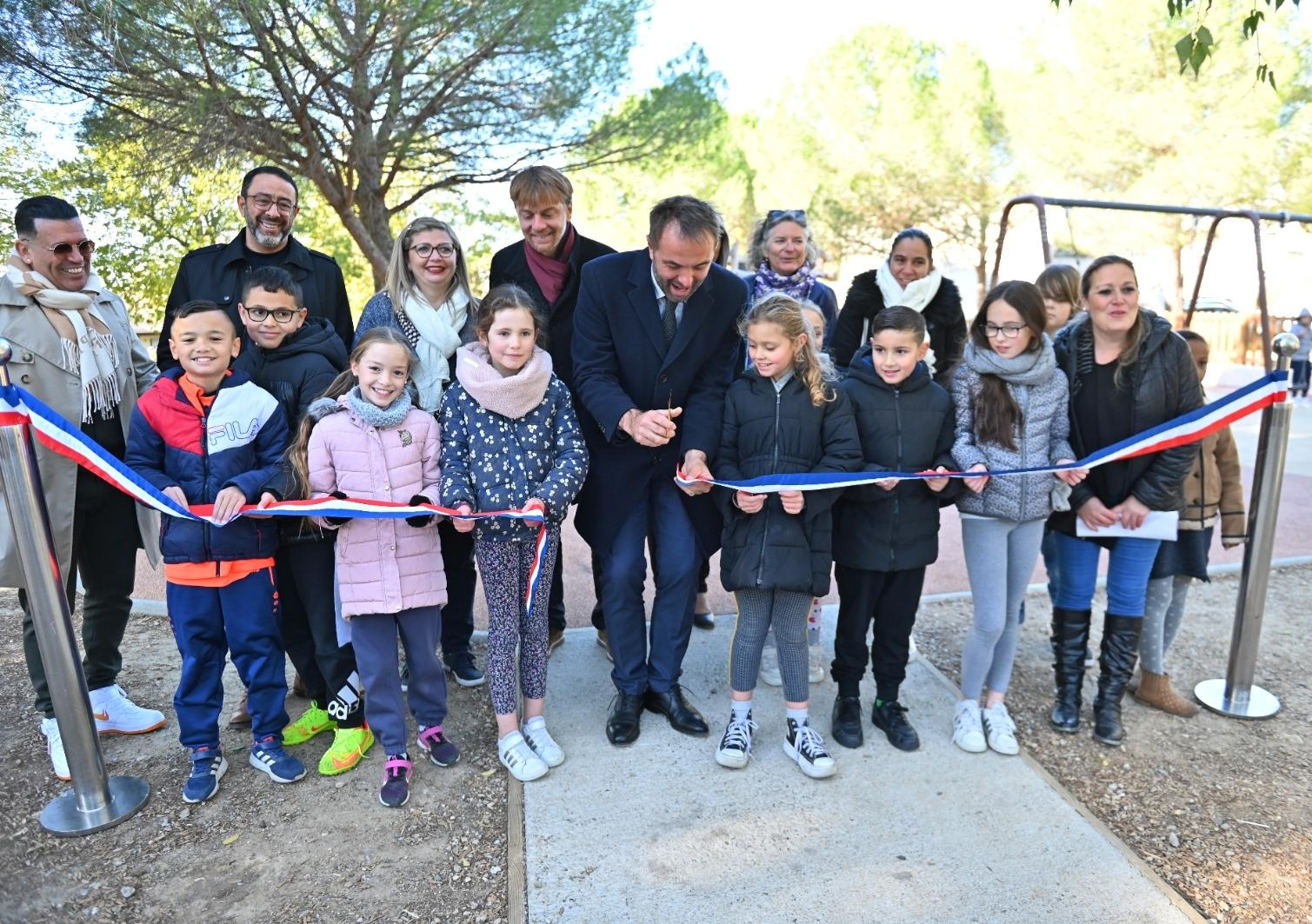 Inuaguration aire de jeux inclusives