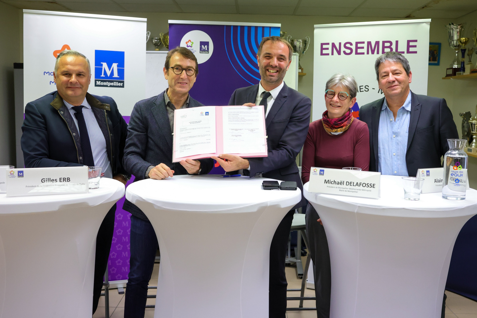 Michaël Delafosse et Gilles Erb, président de la FFTT, affichent leur partenariat aux côtés de Christian Assaf et des co-présidents de l'Alliance, Alain Lauferon et Claire Chevassus-Rosset