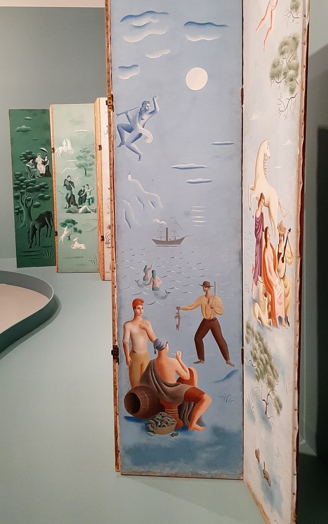 Jean Hugo a également réalisé des paravents où, comme dans souvent dans ses tableaux, il mélange mythologie et monde réel