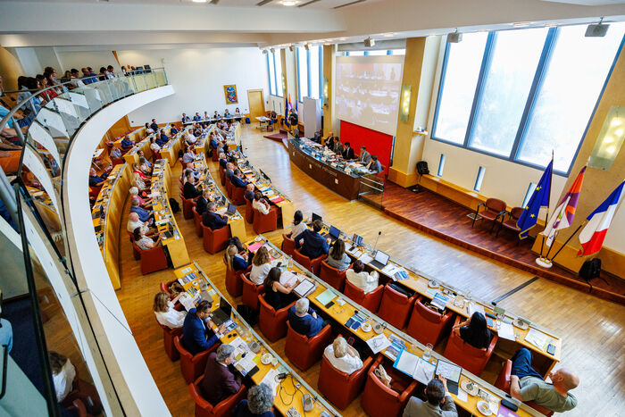 Vue du conseil de métropole du 3 juin 2025