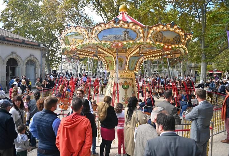 Square forain