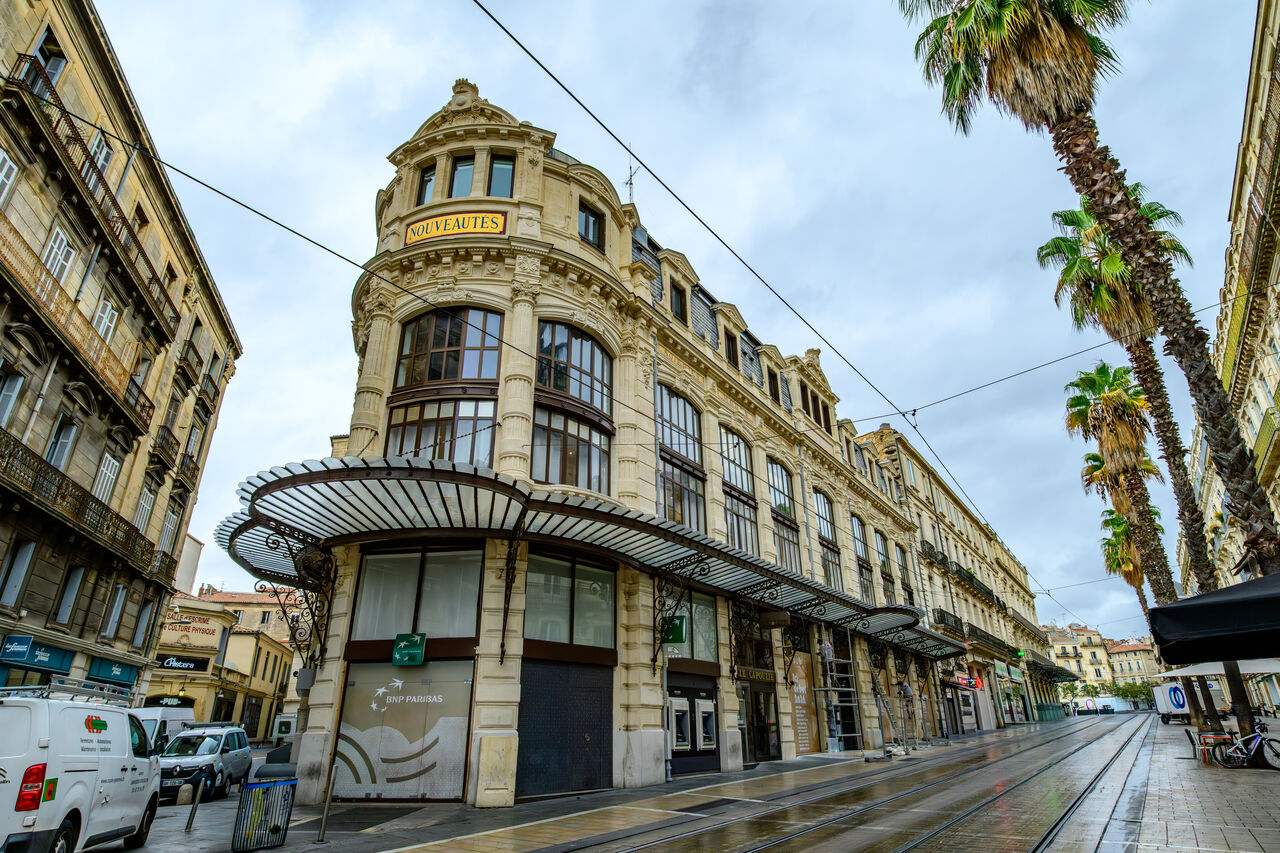 le bâtiment 