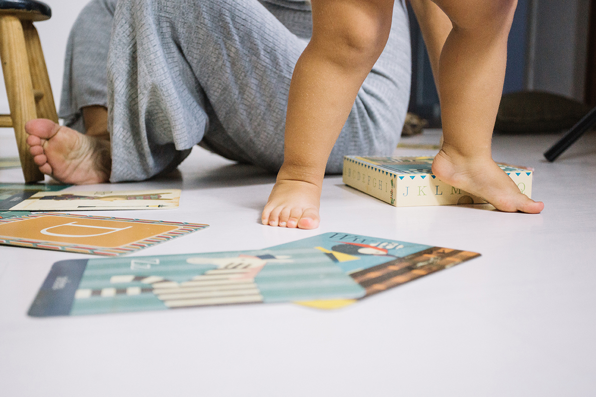 des pieds de bambins