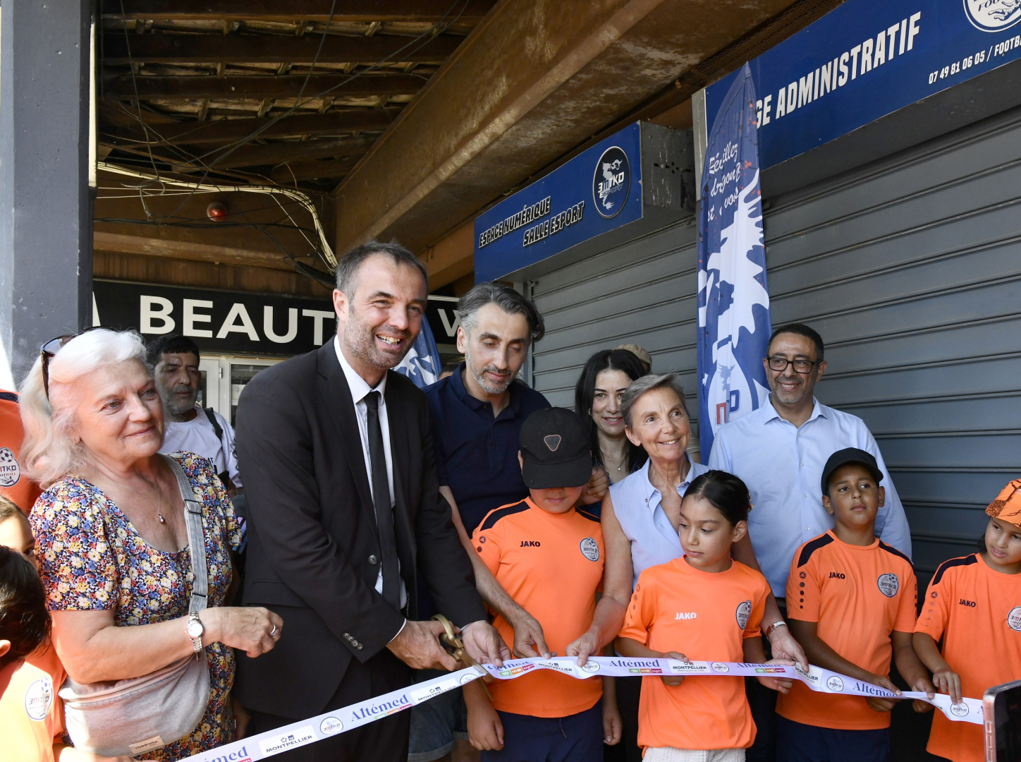 coupure de ruban inauguration antenne 3MTKD Saint Paul Mosson