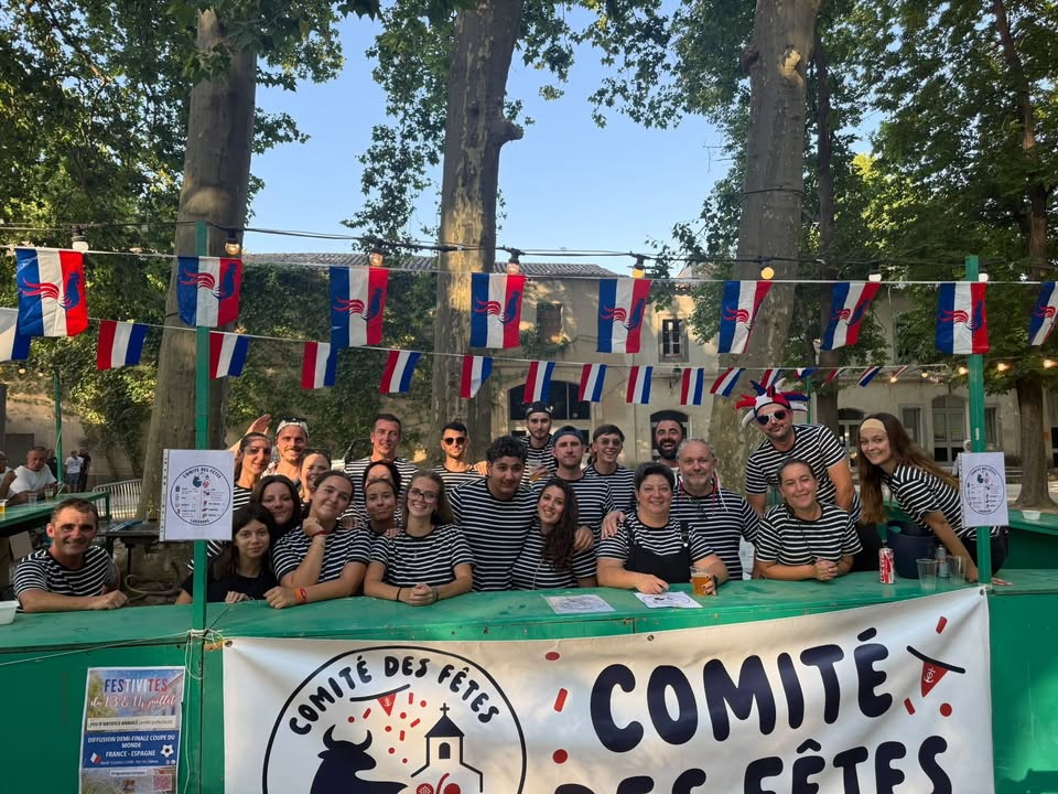 Photo de groupe du comité des fêtes de Lavérune
