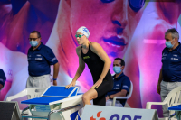 Naturalisée en 2023, la nageuse d'origine russe détient déjà le record national sur 1 500m nage libre 