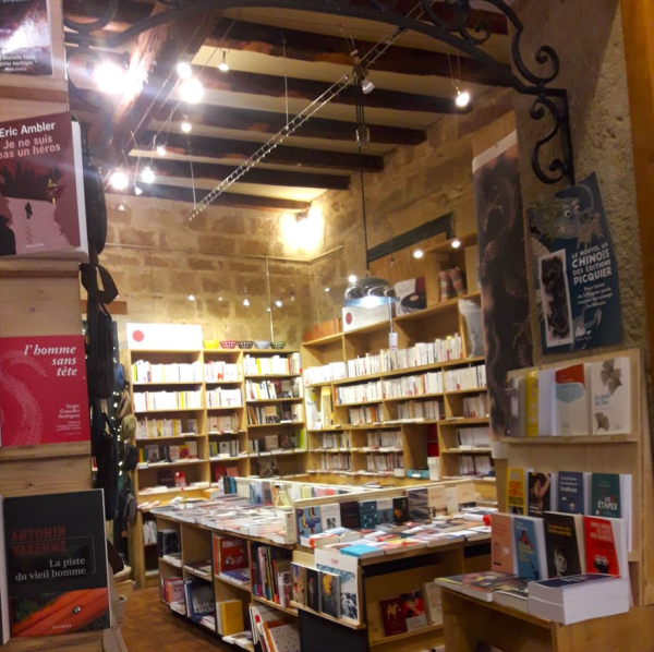 Intérieur librairie