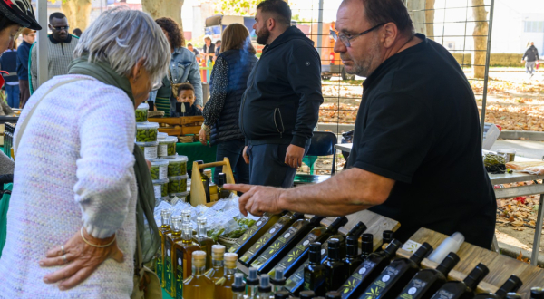 Découvrez les produits oléicoles et du terroir dans le parc du château de Pignan
